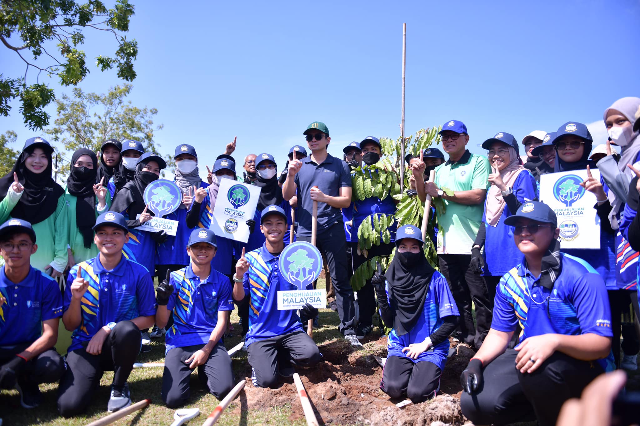 Kempen Penanaman 100 Juta Pokok Peringkat Daerah Pekan