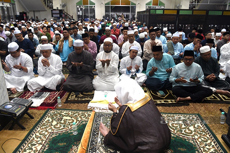 Selesai Solat Terawih