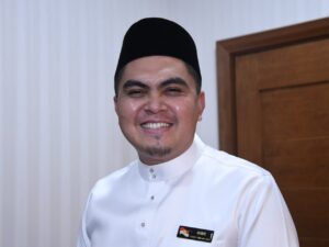 Kalau Segan Nak Berhutang, Saya Boleh Beri Percuma – Dr Akmal