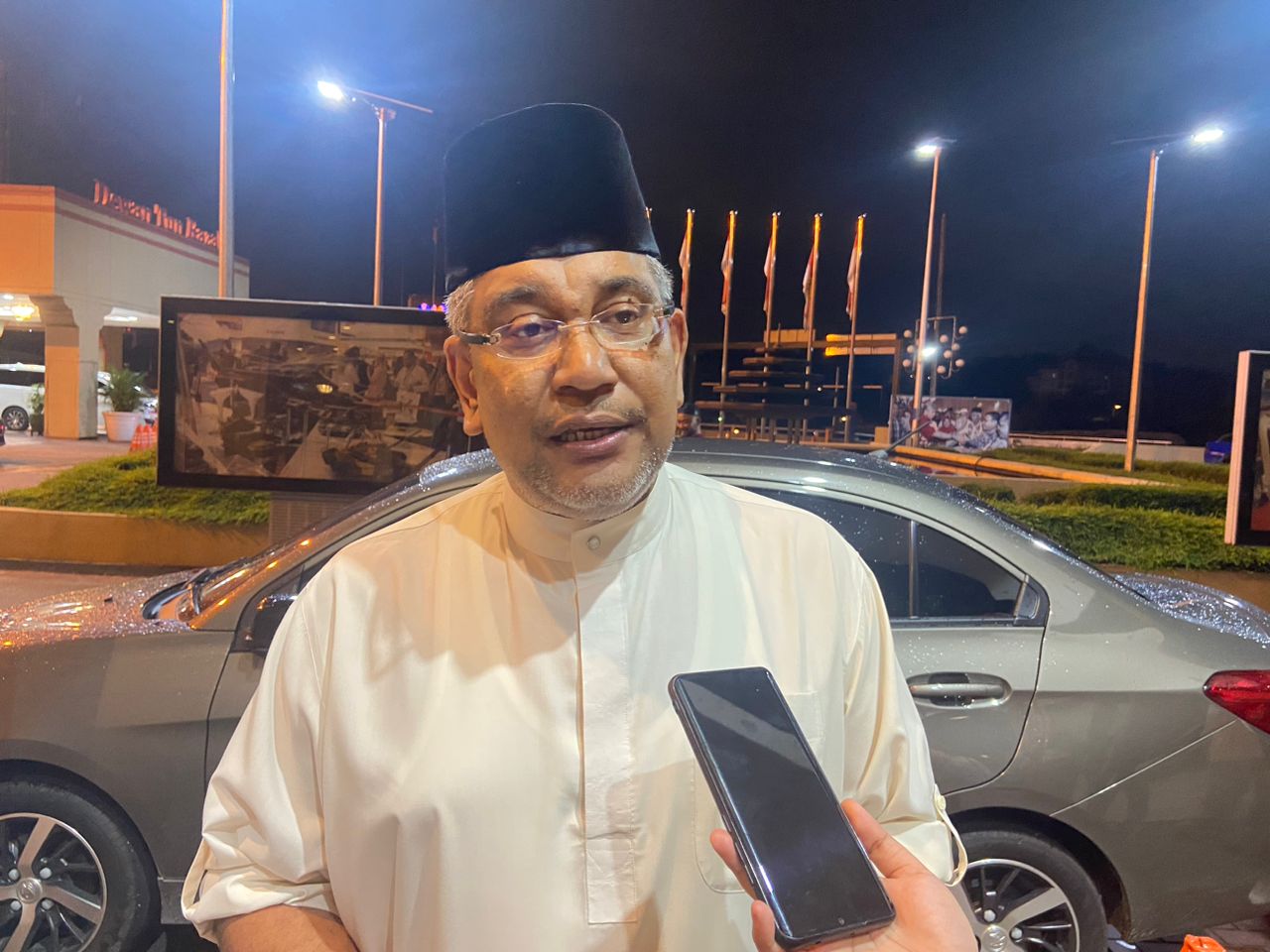 Afidavit Bukti Ahmad Zahid Sentiasa Berusaha Membantu Mohd Najib, Muliakan Titah Agong