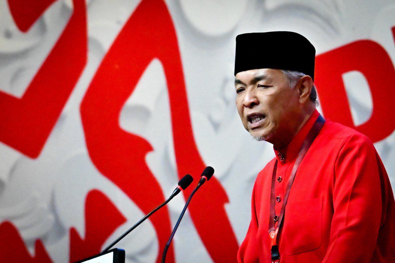 UMNO Cadang Kerajaan Segerakan Penubuhan SEGiM – Ahmad Zahid