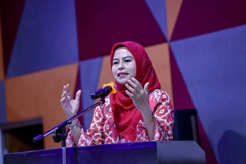 Yakinkan Rakyat Terhadap Perjuangan UMNO/BN – Noraini