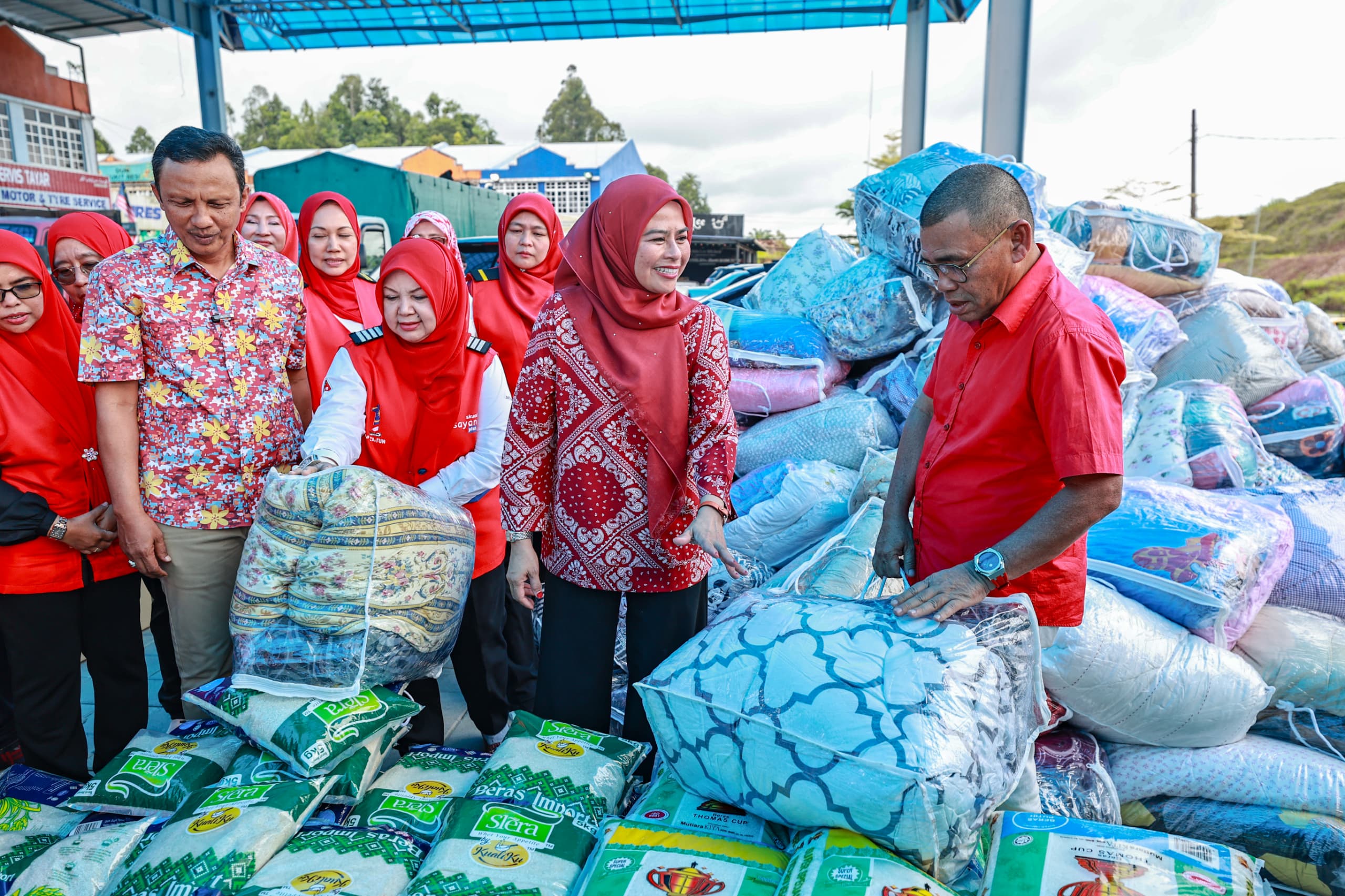 Sumbangan Bantuan Banjir Skuad Sayang Diteruskan Ke Terengganu