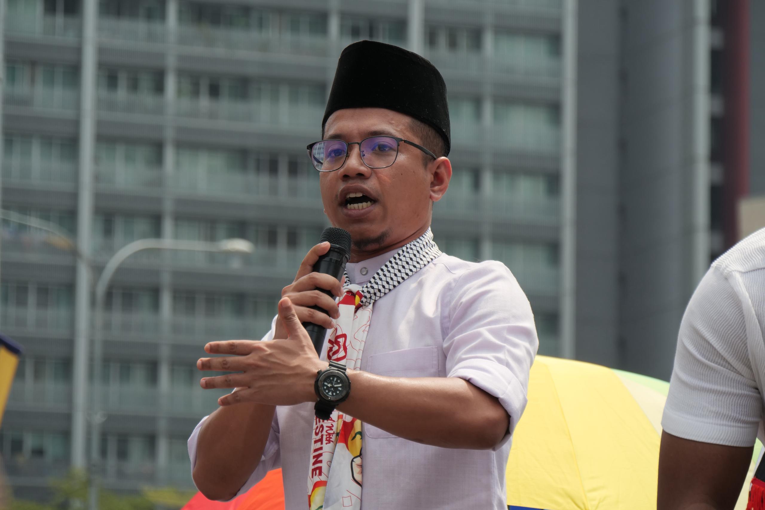 Ayer Kuning Sejahtera Bersama’ Lambang Kesungguhan Calon BN – Wan Muhammad Zuhir