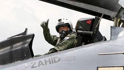 LIMA’25: Ahmad Zahid Imbau Kenangan Naik Pesawat Tempur SU-30MKM