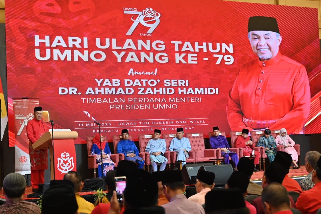 Ahmad Zahid Bidas Pihak Yang Ghairah Tiup Sentimen Agama Dan Perkauman