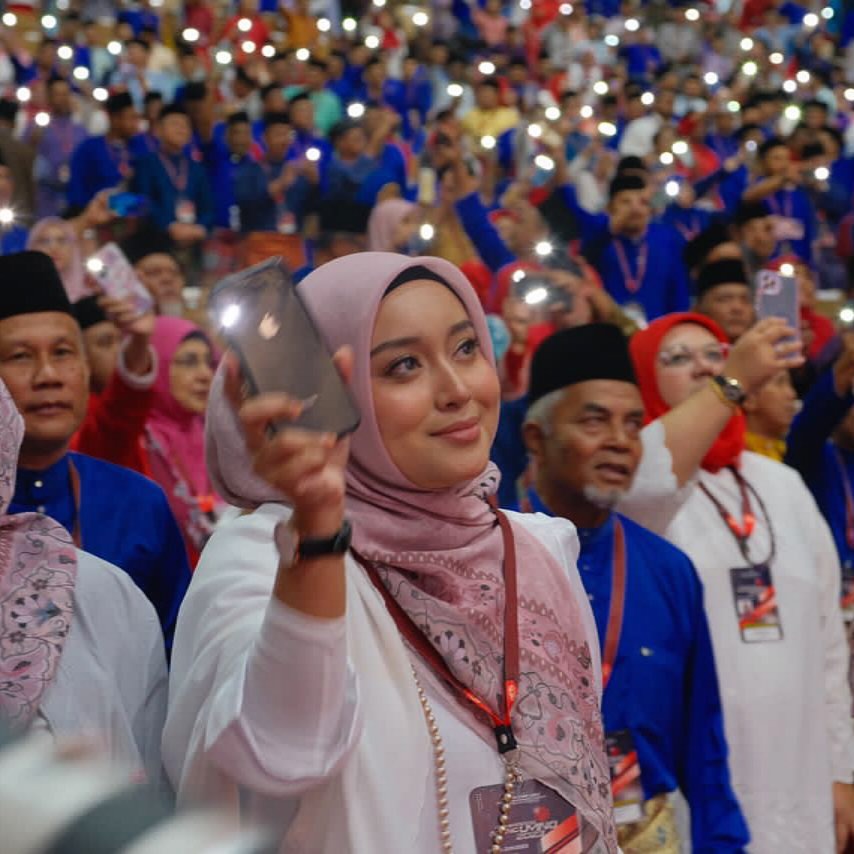 UMNO Ke-79: Jerih Perih Akar Umbi, Tulang Belakang Paling Ampuh – Shamellya