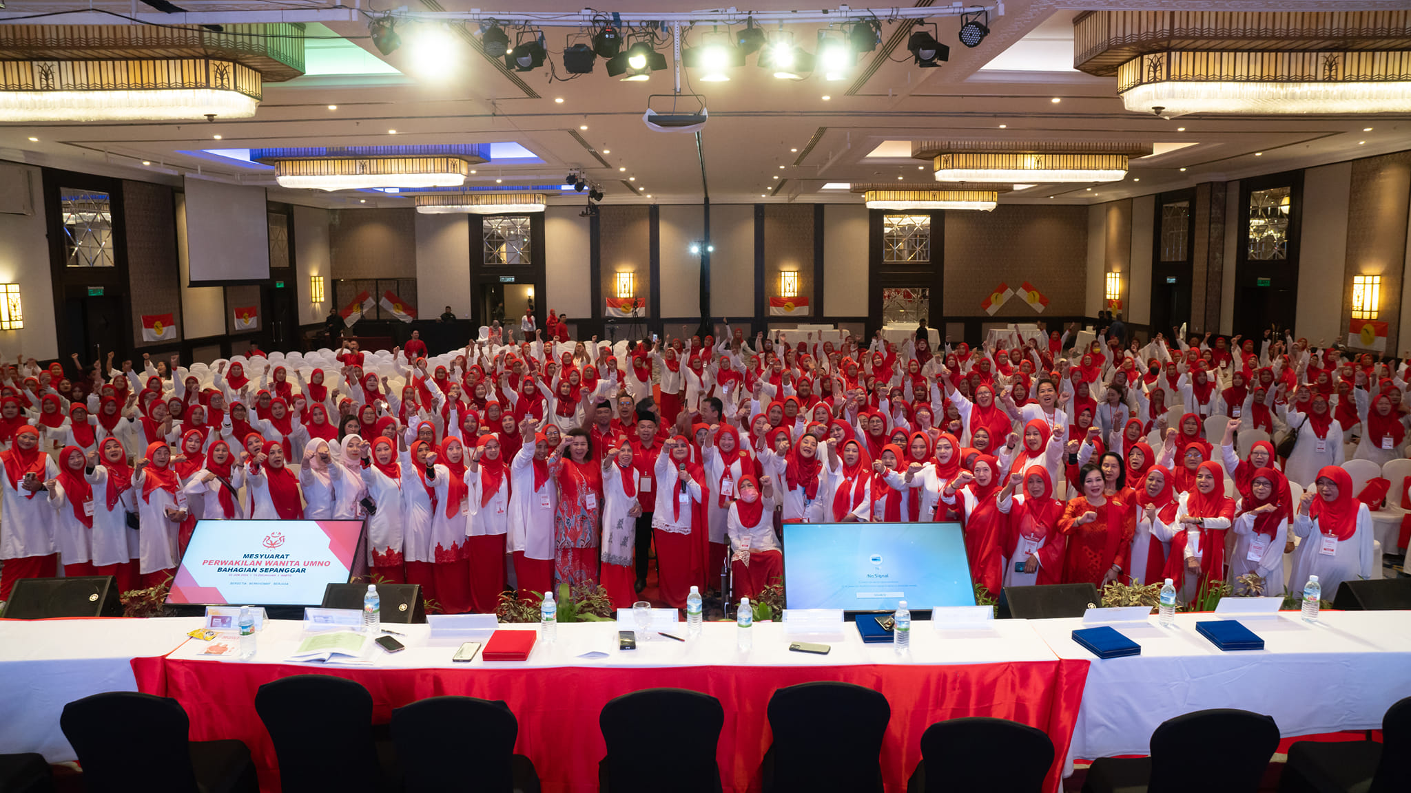 Wanita UMNO Sepanggar Sokong Yakub Kekal Wakili BN Di DUN Karambunai