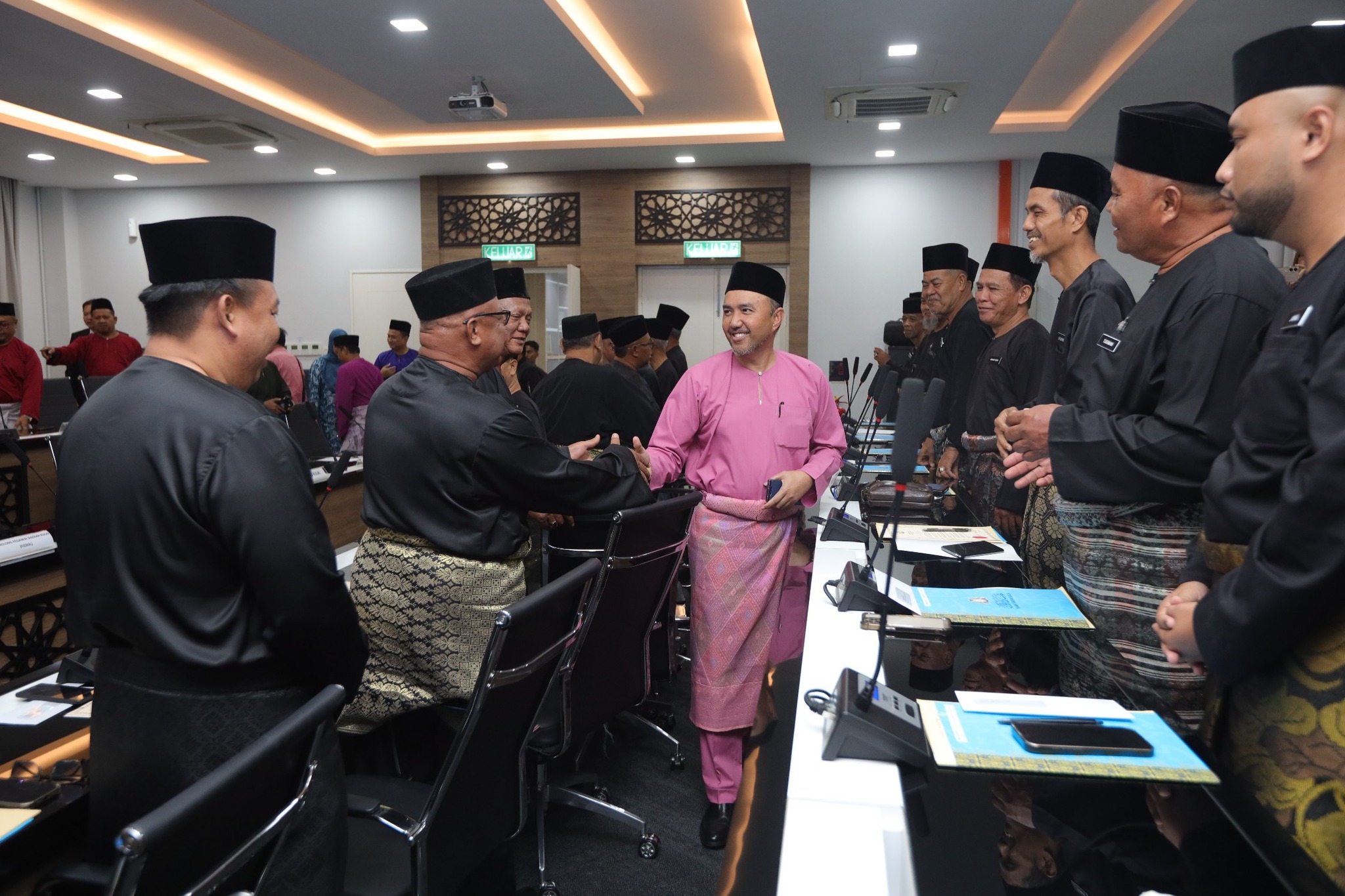Majlis Penyerahan Watikah Ketua Kampung Kulai Kukuhkan Perpaduan Dan Pembangunan Komuniti