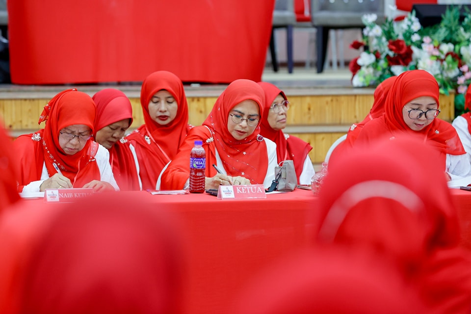 Wanita UMNO Ikrar Terus Bersetia, Kekal Utuh Bawa Perjuangan Parti
