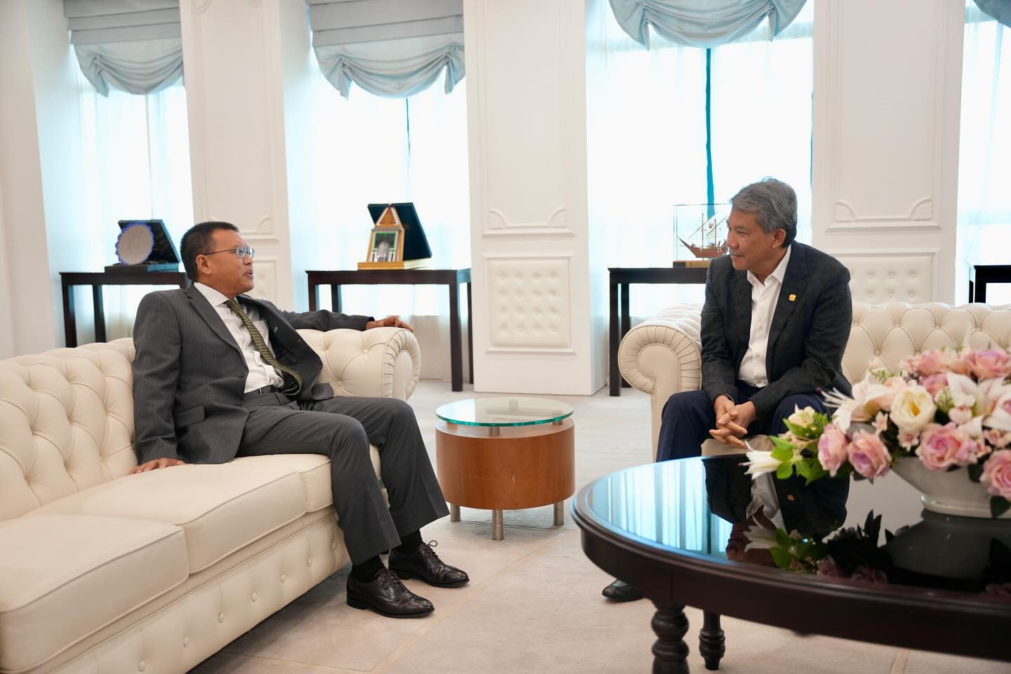 Mohamad Hasan Terima Kunjungan Hormat Duta Malaysia Ke AS