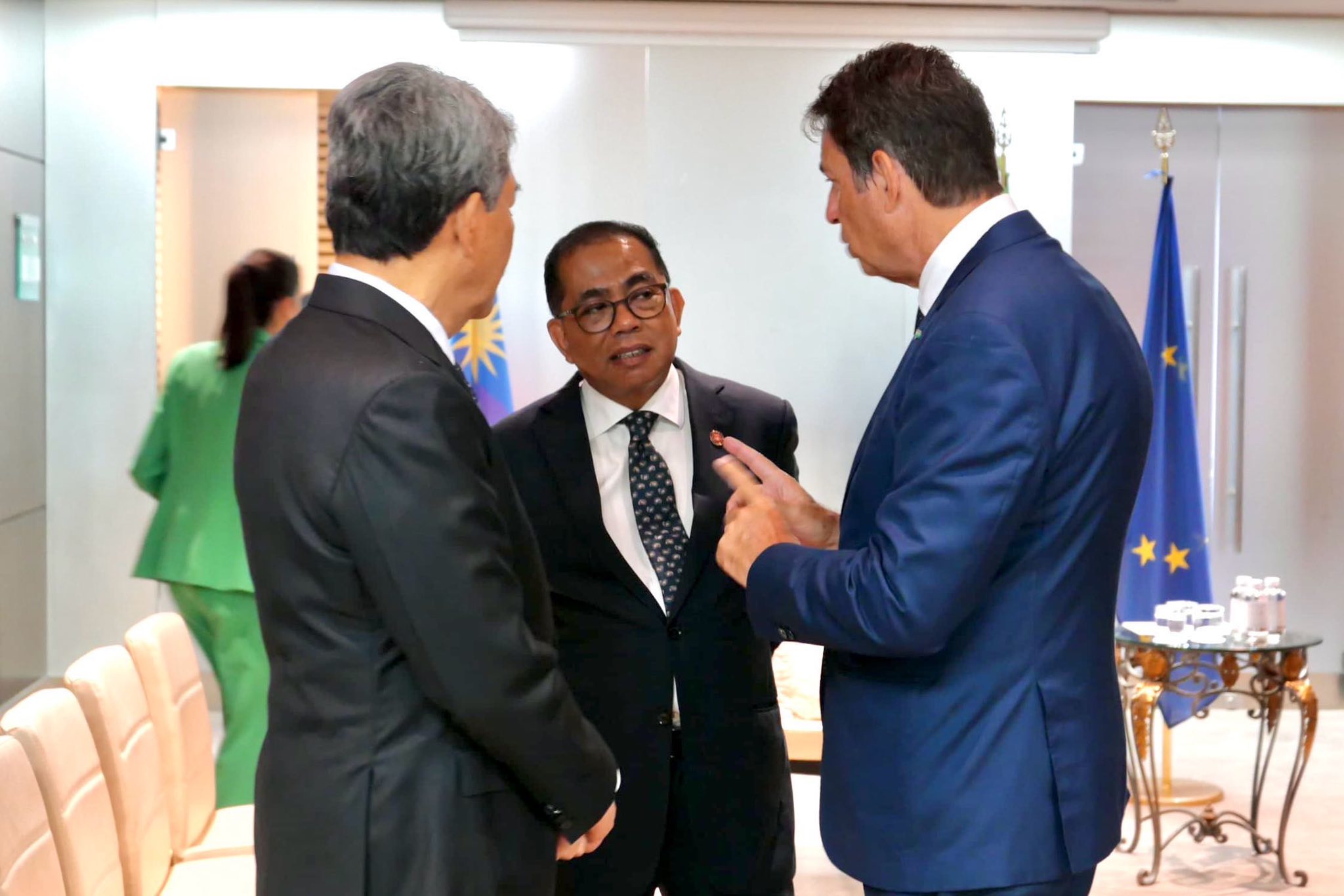 MINDEF Alu Komitmen Syarikat Itali, Modenkan Aset ATM – Mohamed Khaled
