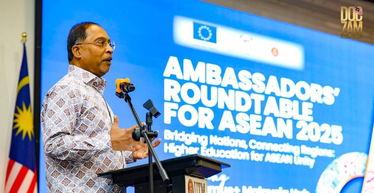 Sokongan Kepada Program Mobiliti Dalam ASEAN Perlu Diperkukuh – Zambry