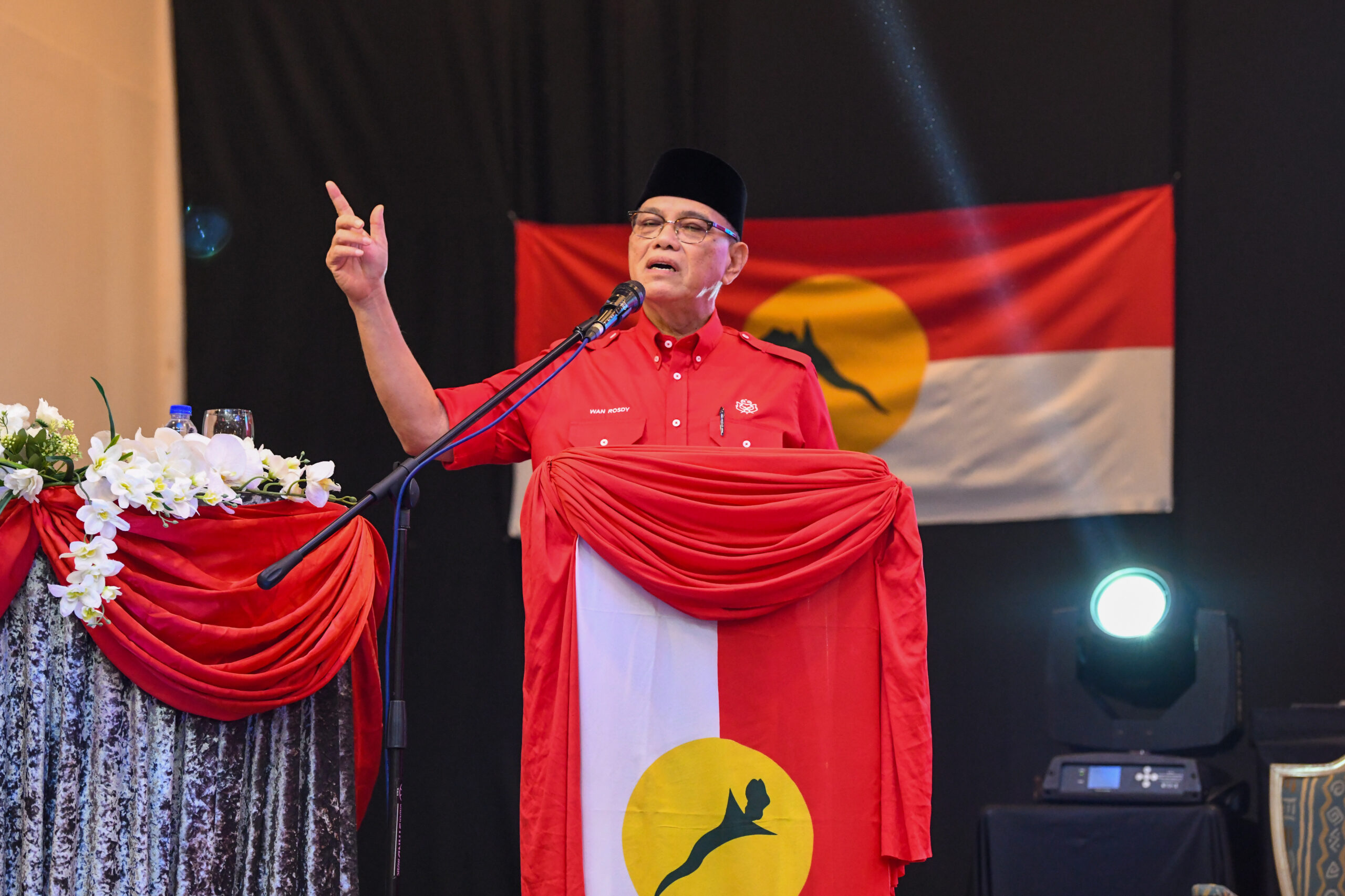 Ubah Cara Dekati Rakyat, Manfaat Peluang Bangkit Semula – Wan Rosdy