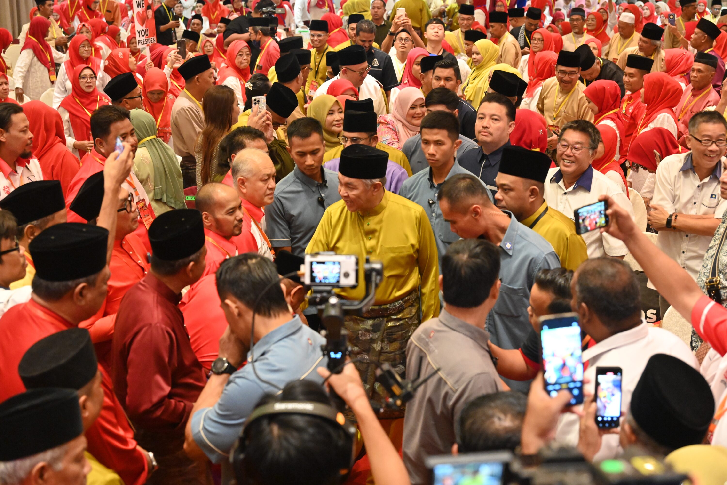 Depani Realiti Politik Baharu, Perkukuh UMNO Untuk Kembali Dominan – Ahmad Zahid