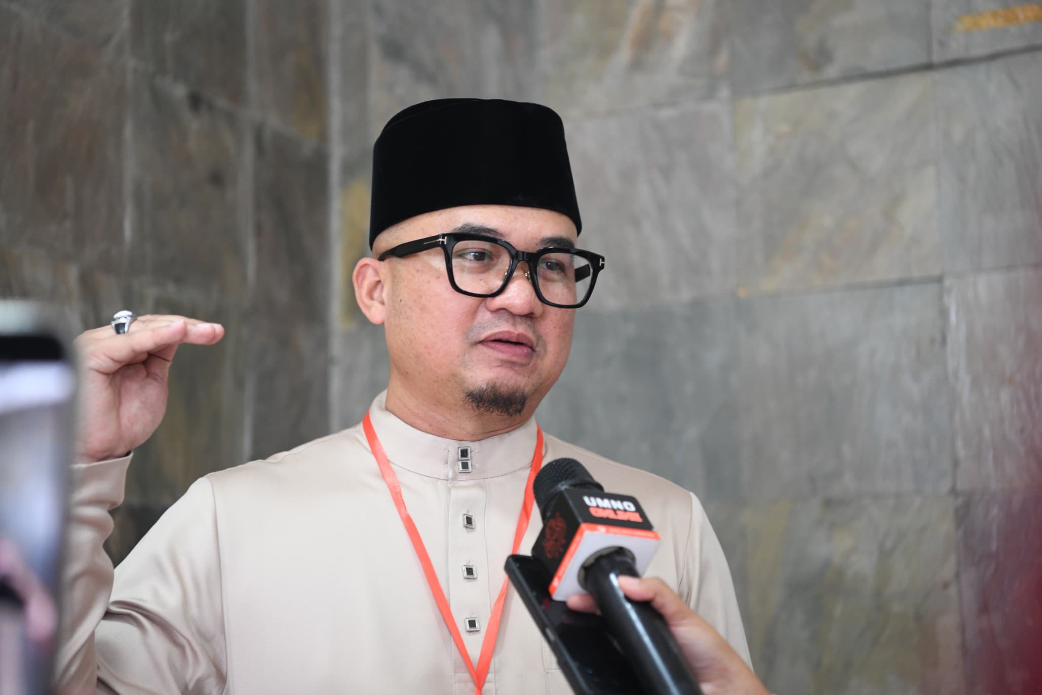 Bidas Pas: Kerajaan Negeri Pahang Memang Ditadbir Pemimpin Melayu, Islam