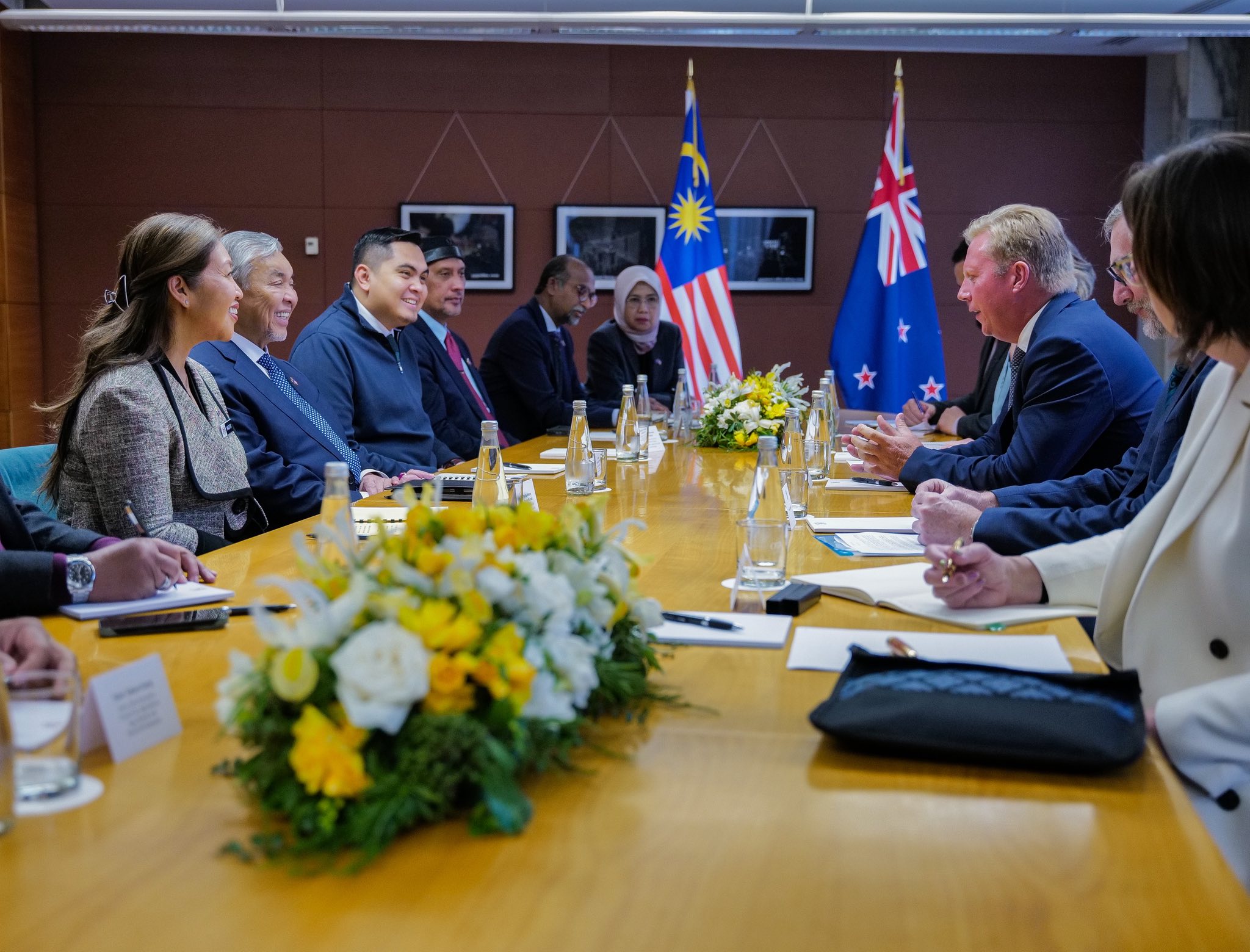 Lawatan TPM Ahmad Zahid Ke Beehive Bunker Rintis Kerjasama Pengurusan Bencana Malaysia-New Zealand