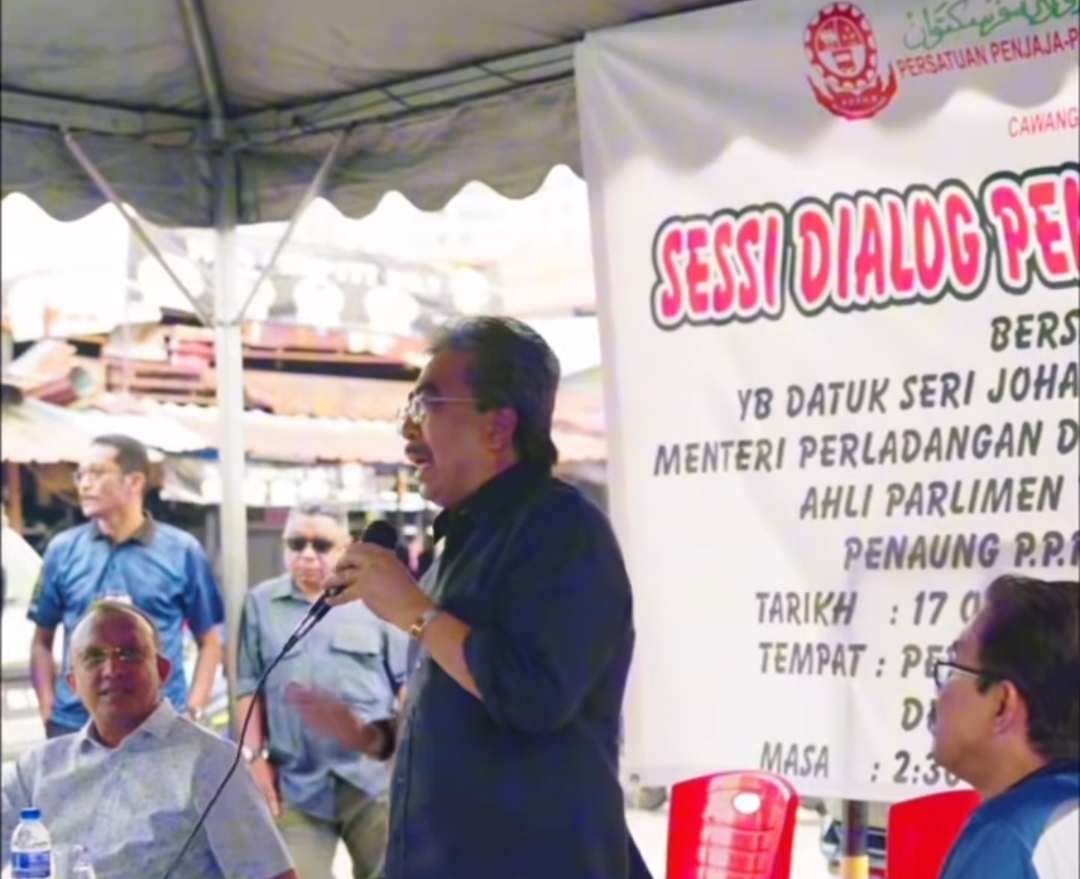 Johari Komited Perjuangkan Kepentingan Peniaga Pasar Datuk Keramat