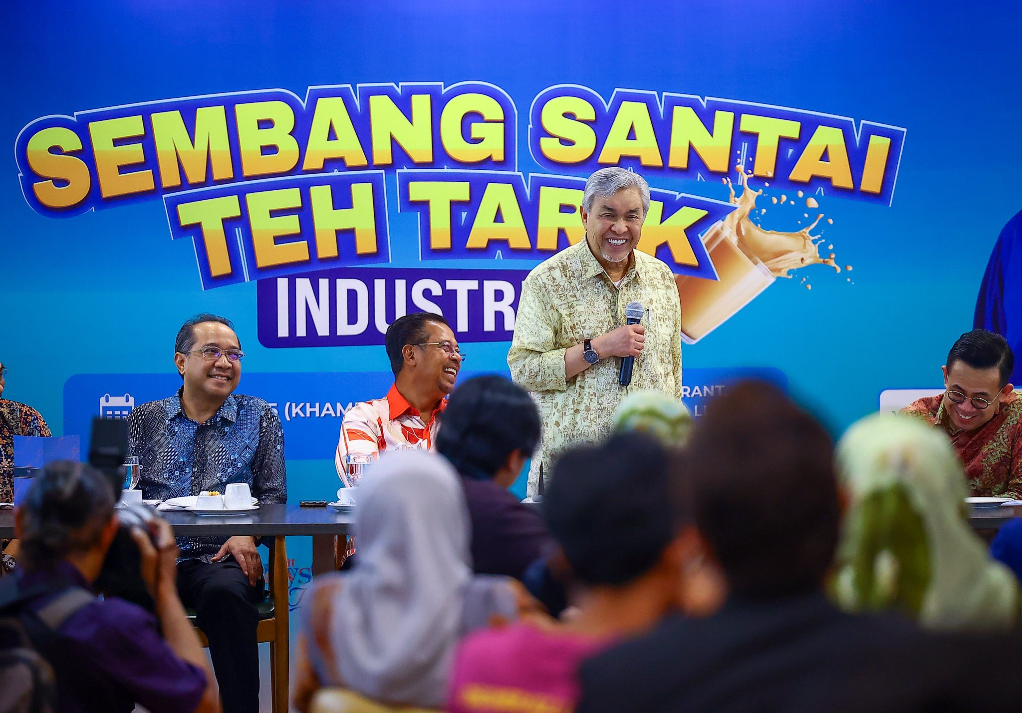 Kerajaan Sedang Teliti RUU Pekerja Gig 2025 – Ahmad Zahid