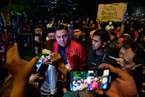 Pemuda UMNO  Akan Terus Pertahan Maruah Jalur Gemilang