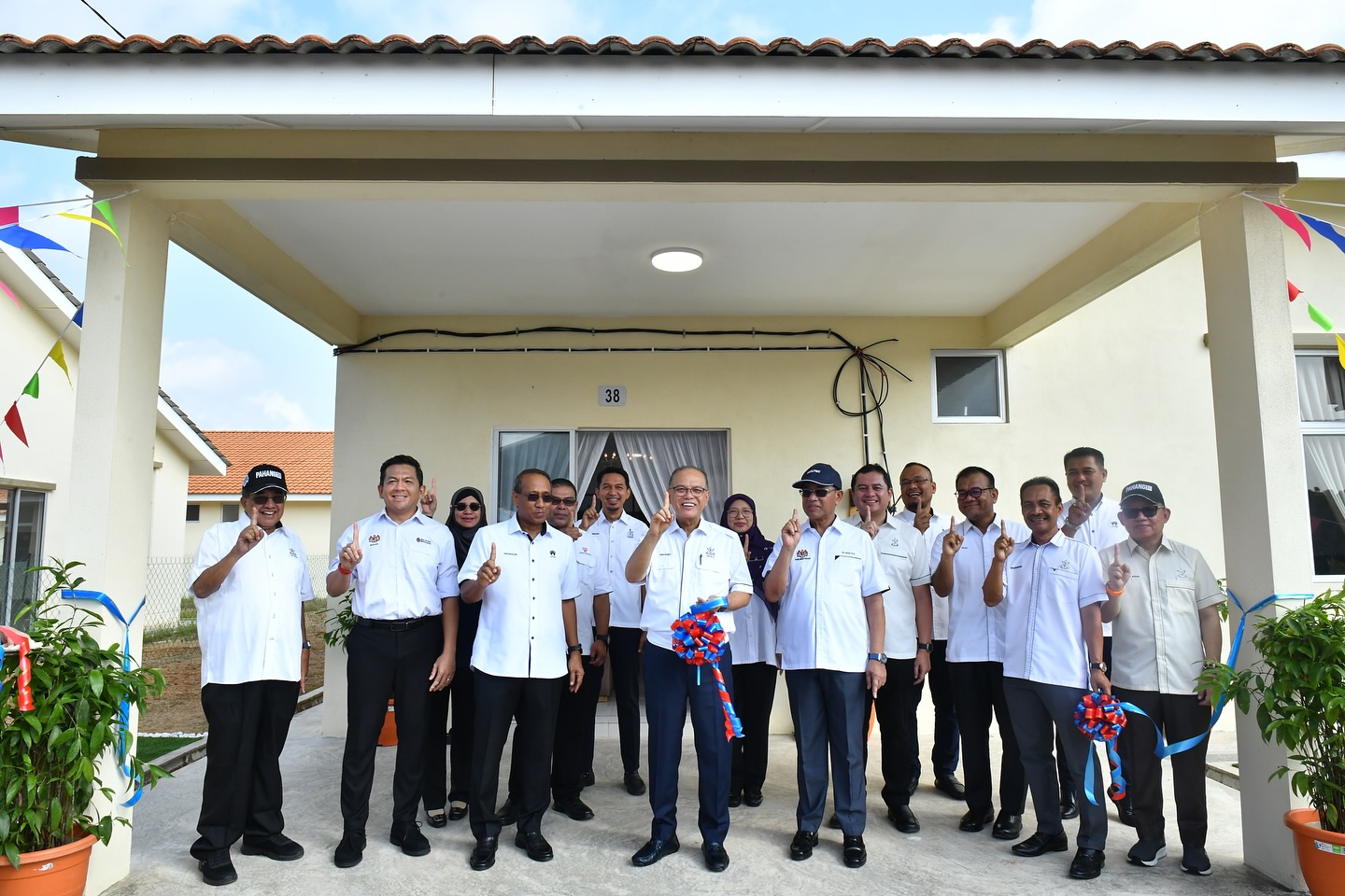 MB Serah Kunci PR1MA Pahang, Beri Manfaat Kepada Rakyat