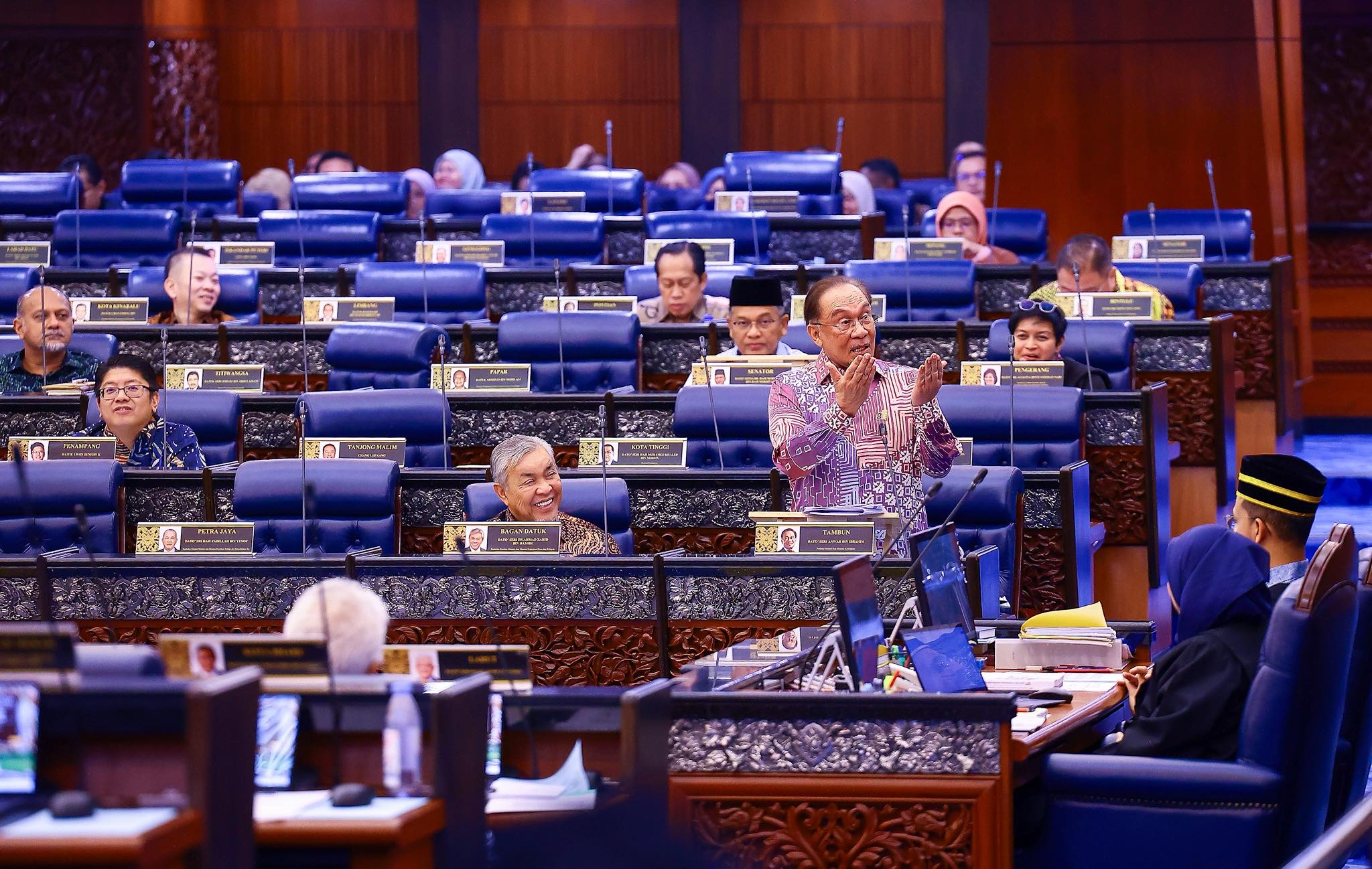 Portfolio Aset Petronas: Perancangan Teliti Mampu Pastikan Kemajuan Negara Terjamin – Ahmad Zahid