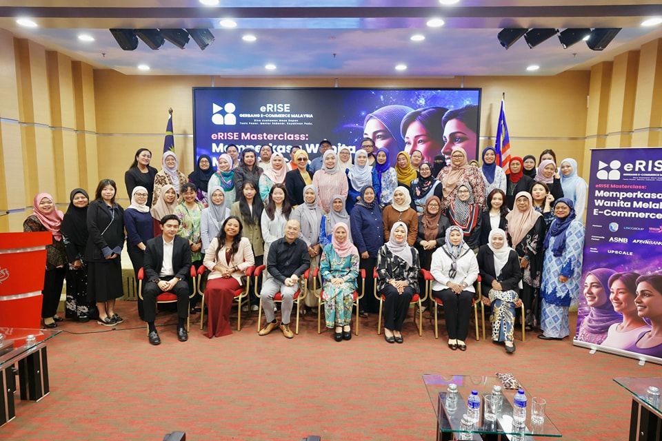 Penggunaan Media Sosial dan Platform E-Dagang oleh Wanita