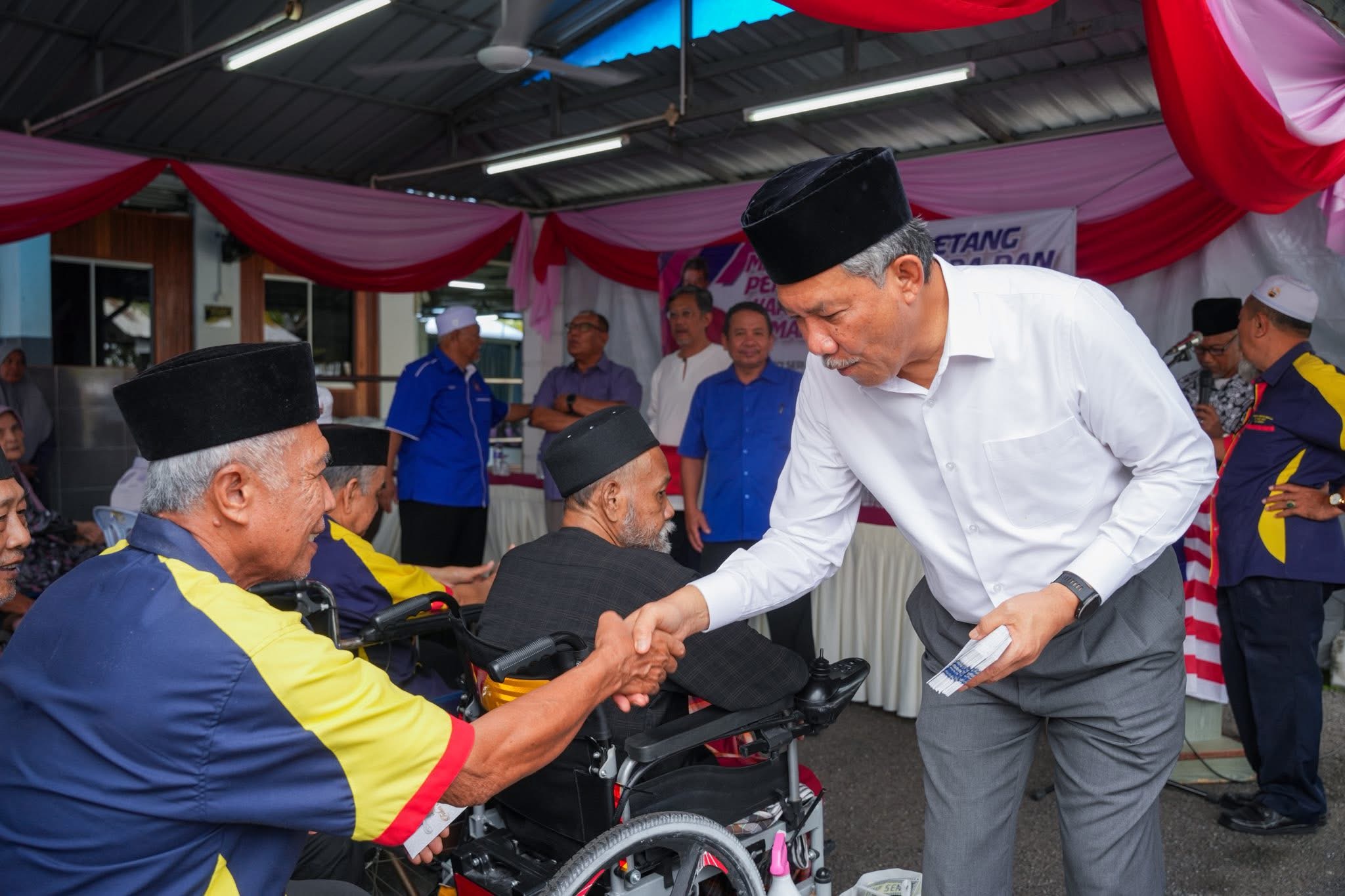 Mohamad Hasan Terus Bersama Rakyat Rembau, Semarak Semangat Komuniti Dan Patriotisme