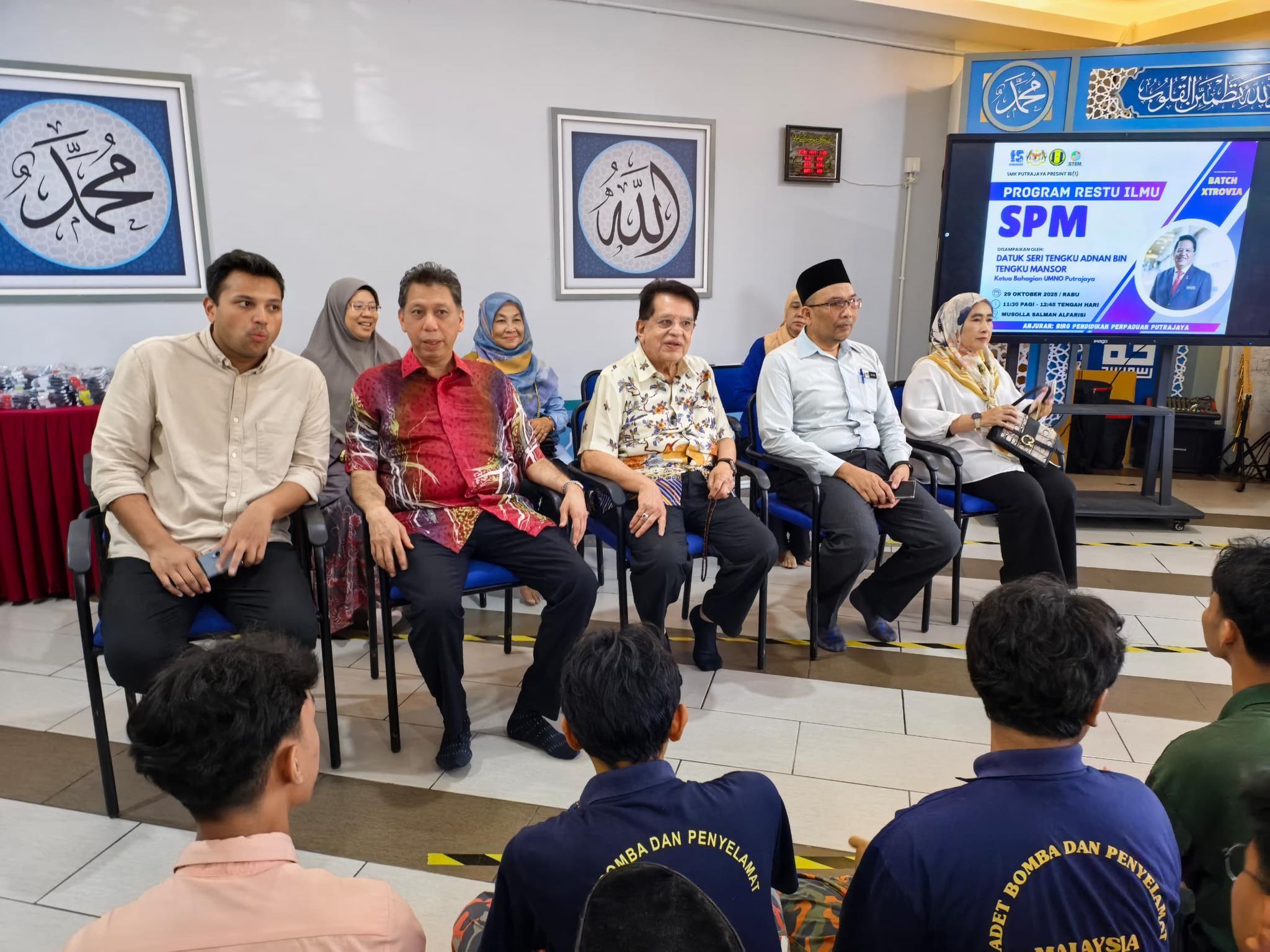 Tengku Adnan Santuni Calon SPM, Tekankan Pentingnya Ilmu Demi Masa Depan