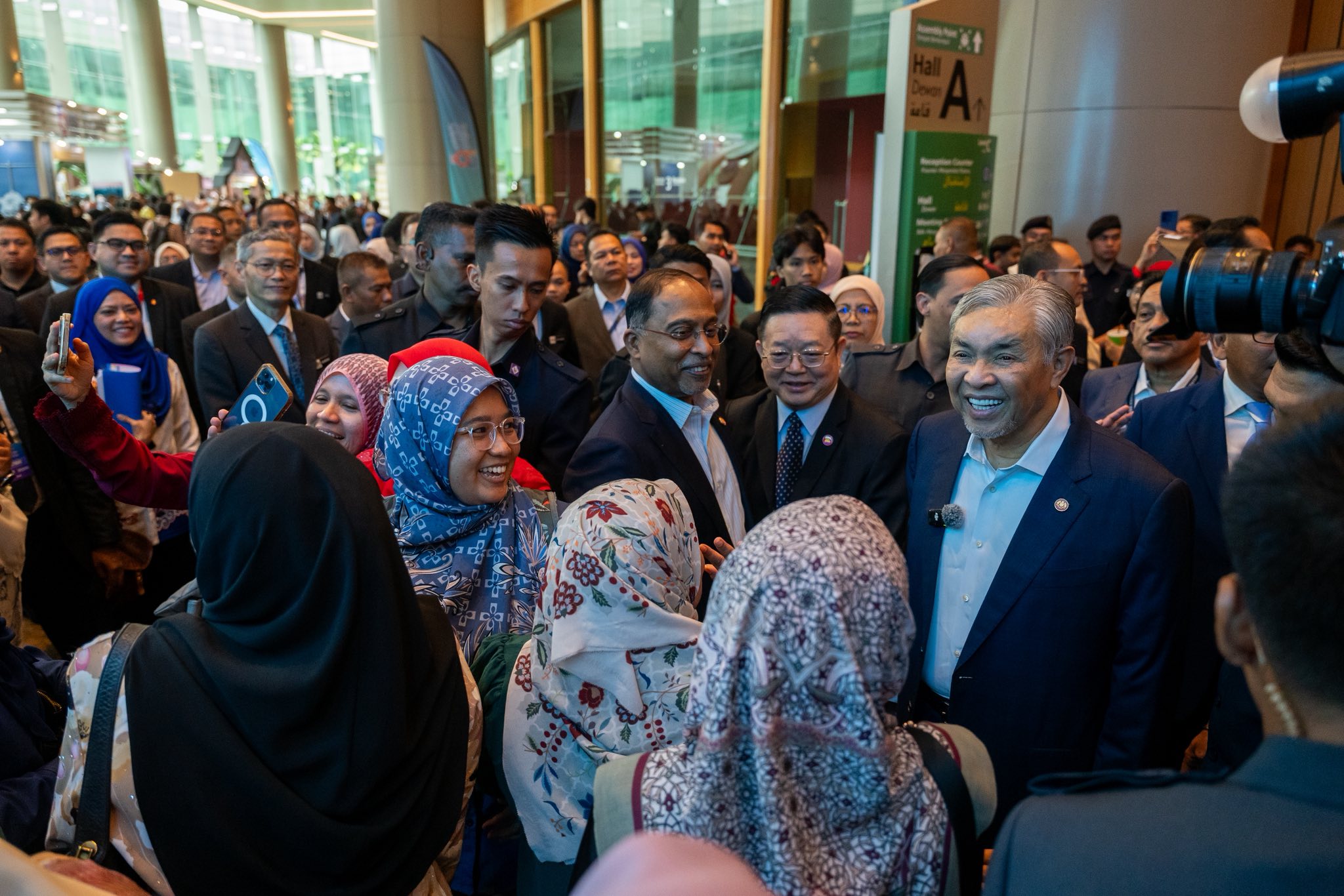 PRN Sabah: BN Dijangka Muktamad Jumlah Kerusi Minggu Depan – Ahmad Zahid