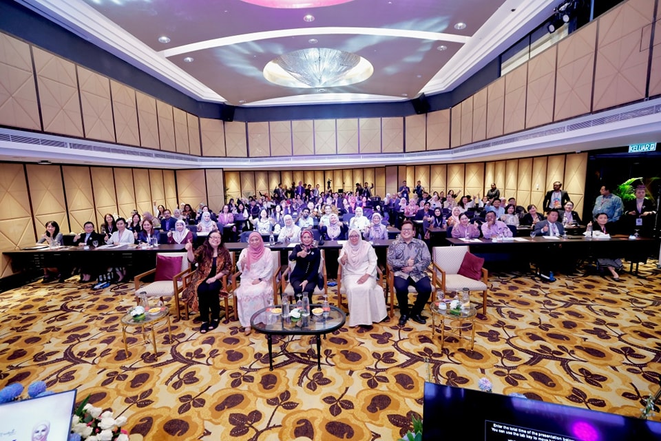 Persidangan ASEAN Care Economy Perkukuh Ekosistem Ekonomi Penjagaan Serantau – Noraini