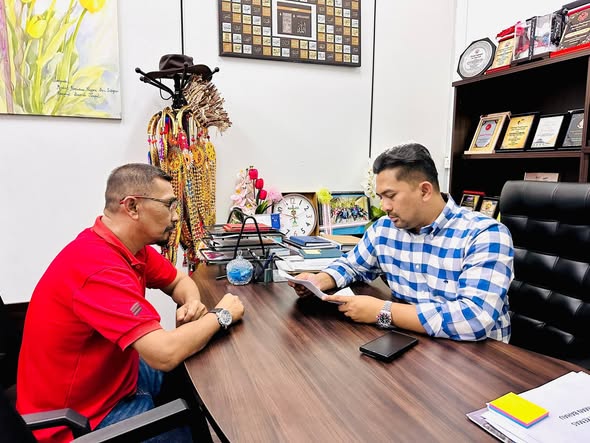 ADUN Jeram Padang Luangkan Masa Bersama Rakyat di Pusat Khidmat