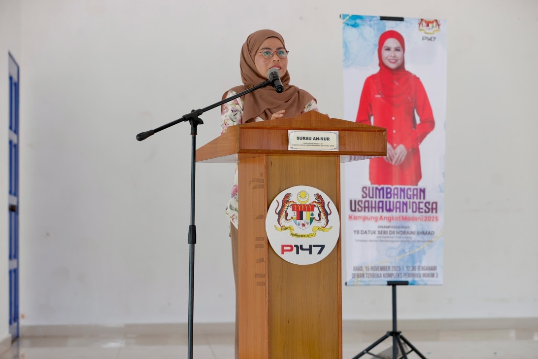 Noraini Sampaikan Sumbangan… Suntik Keyakinan Para Usahawan