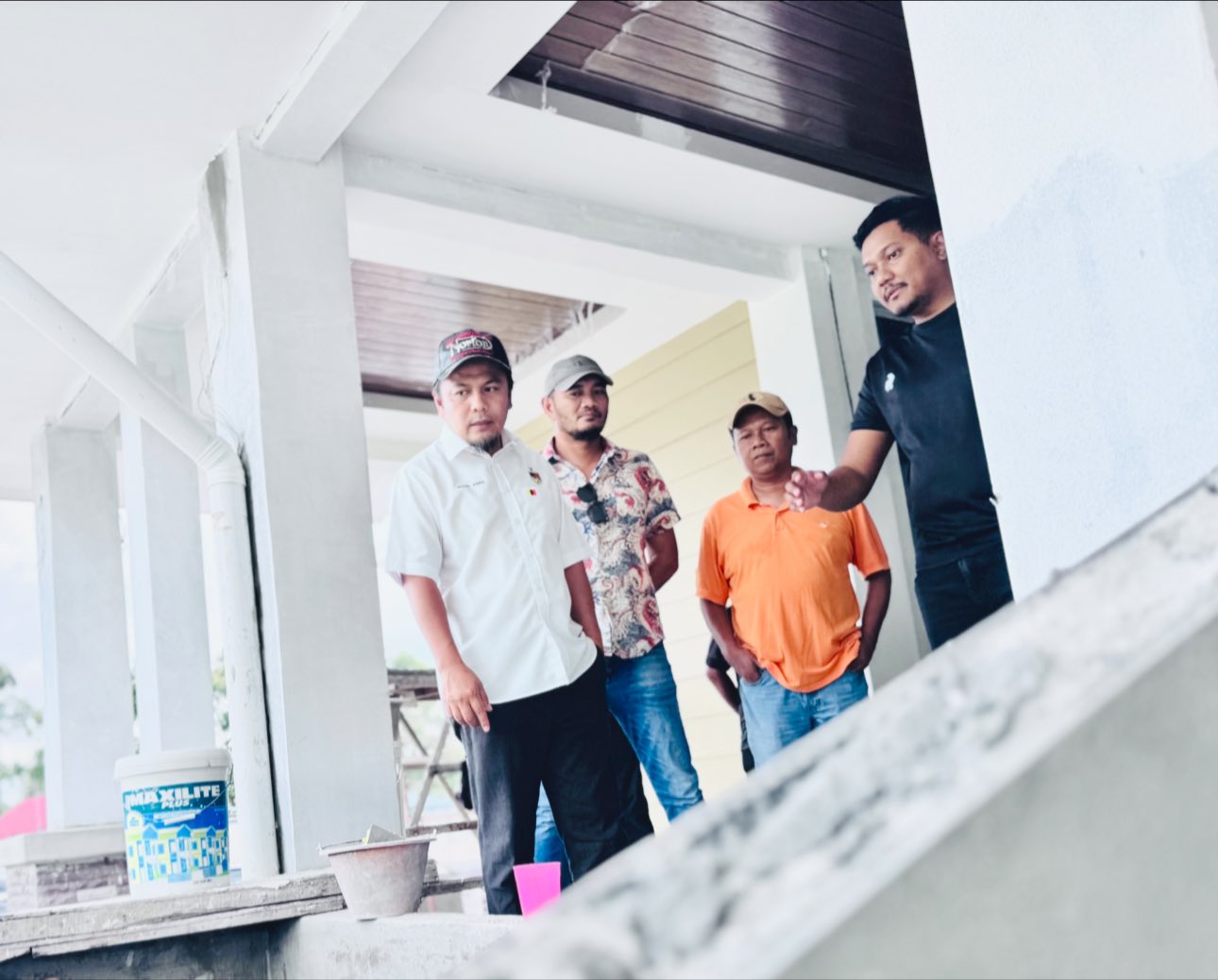 Mohd Asna Turun Padang Tinjau Perkembangan Pembinaan Masjid Baharu