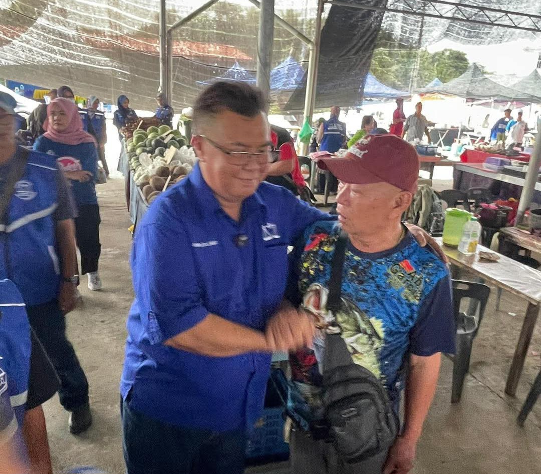 Awang Aslee Rayu Sokongan Pengundi, Beri Mandat Pada BN