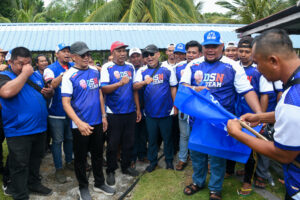 Tamparan Buat GRS: Timbalan Ketua Bahagian & Lebih 300 Ahli Sertai BN, Nyata Sokongan Kepada Suhaimi 