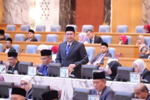 Perbahasan DUN – Najib Tekankan Lonjakan Infrastruktur Parit Yaani