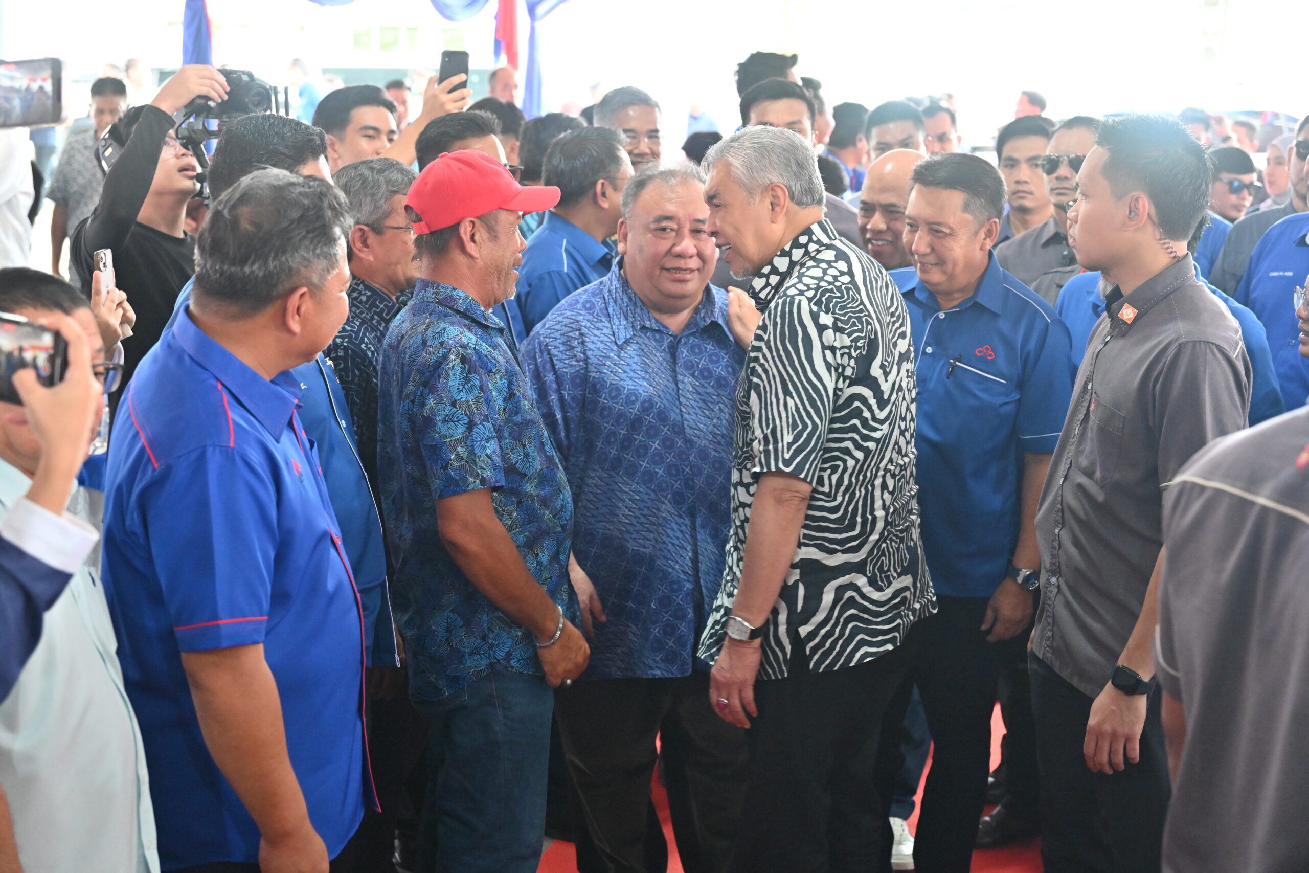 PRN Sabah:  Mohd Nazri Tawar Kembalikan Gaji Kepada Rakyat Jika Dipilih