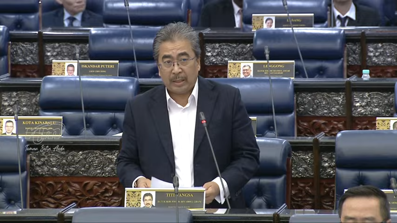 Strategi Pembangunan Industri REE Bakal Dilaksana Secara Berfasa – Johari