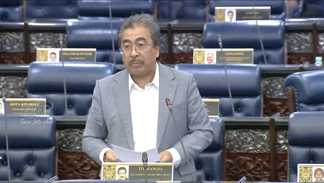 Pemilik Kebun Terima Bantuan BKHT Akibat Serangan Hidupan Liar