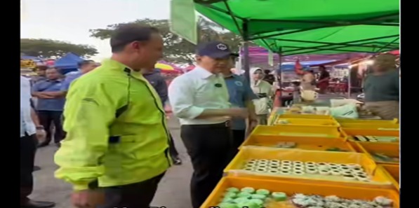Menteri Besar Johor Tinjau Bazar Ramadan Nusa Perintis, Pastikan Harga Mesra Rakyat