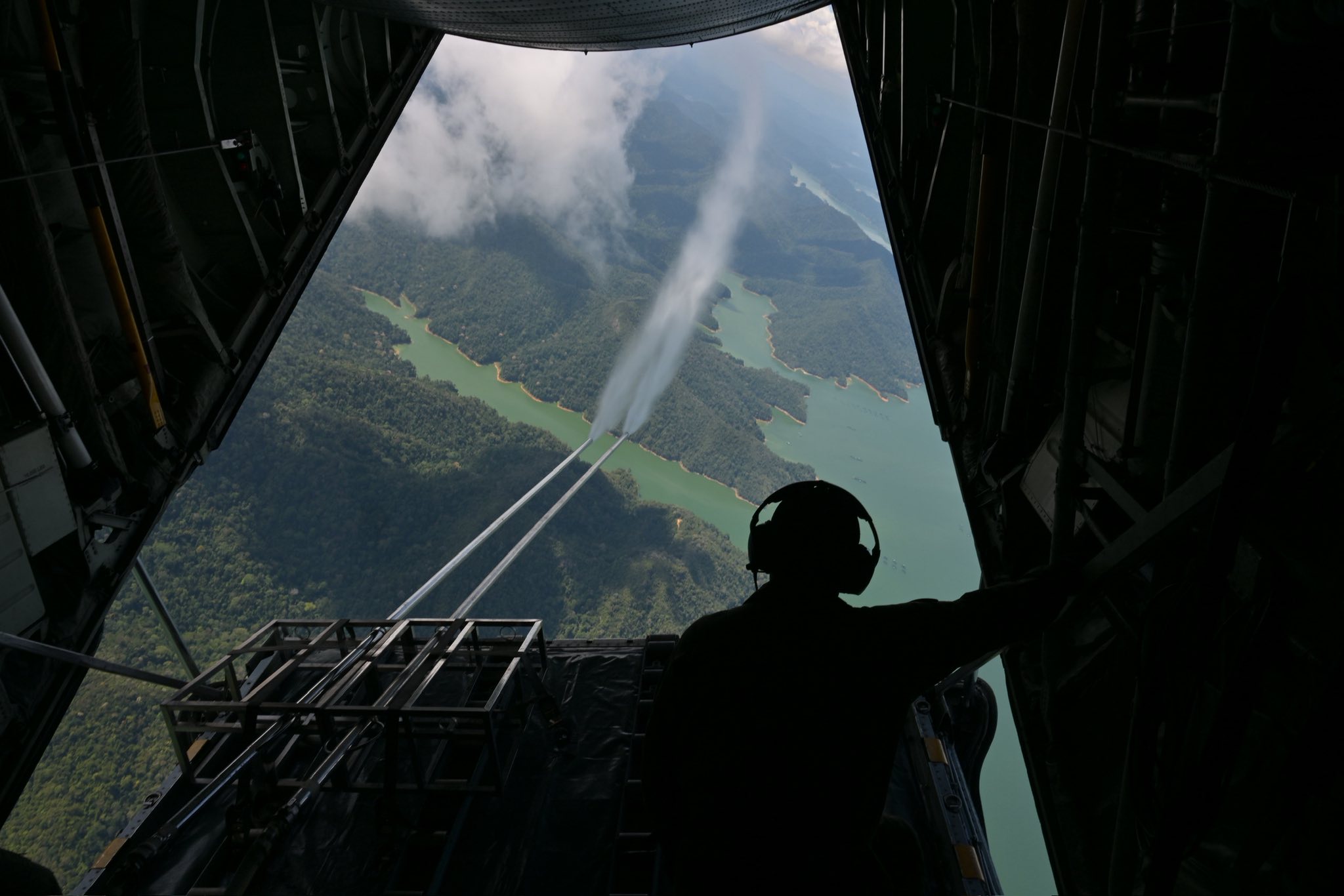 Operasi Pembenihan Awan Berjaya, Ahmad Zahid Rakam Penghargaan Kepada Petugas