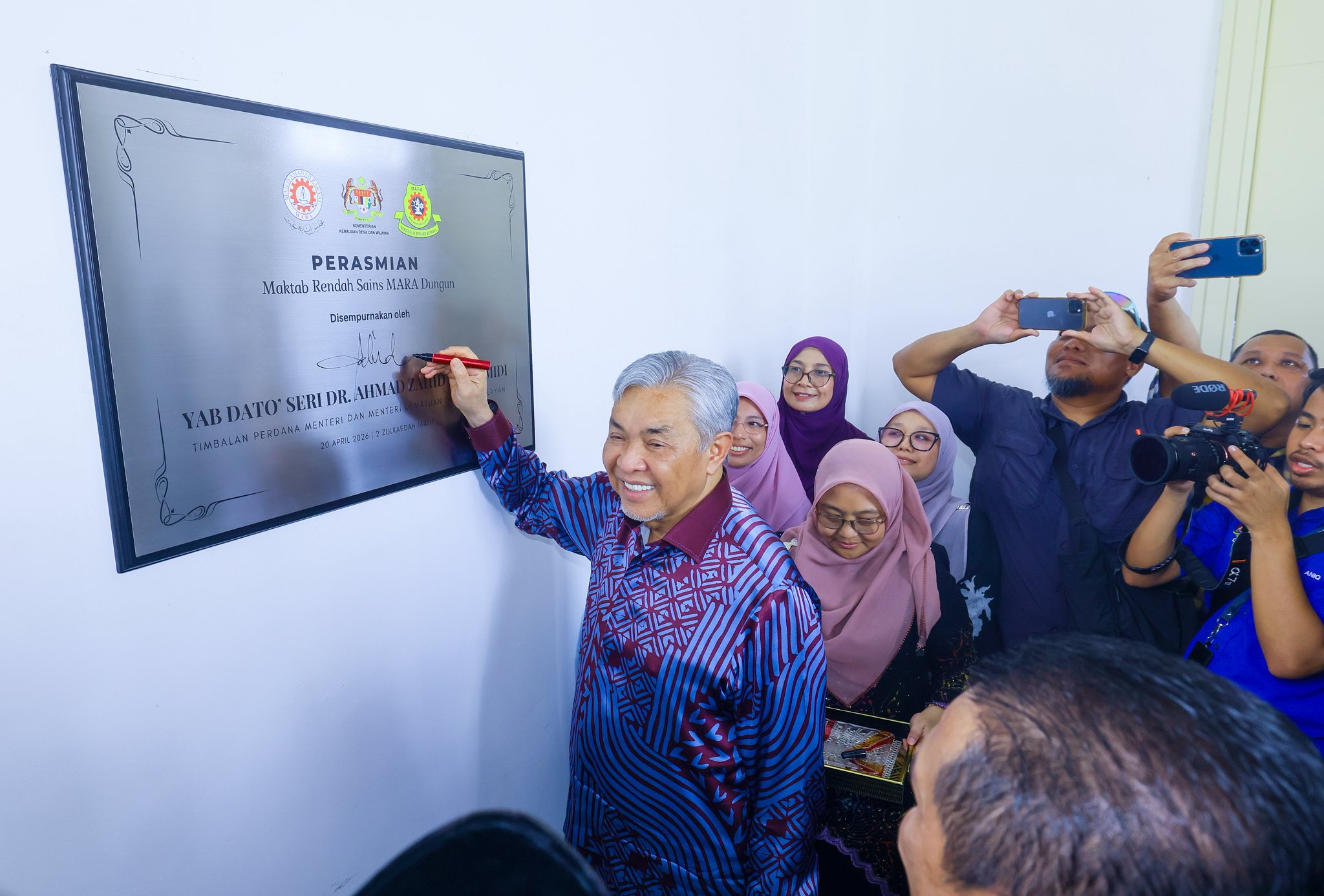 Ahmad Zahid Nafi Kerajaan Ingin Tangguh PRN Kerana Takut Kalah