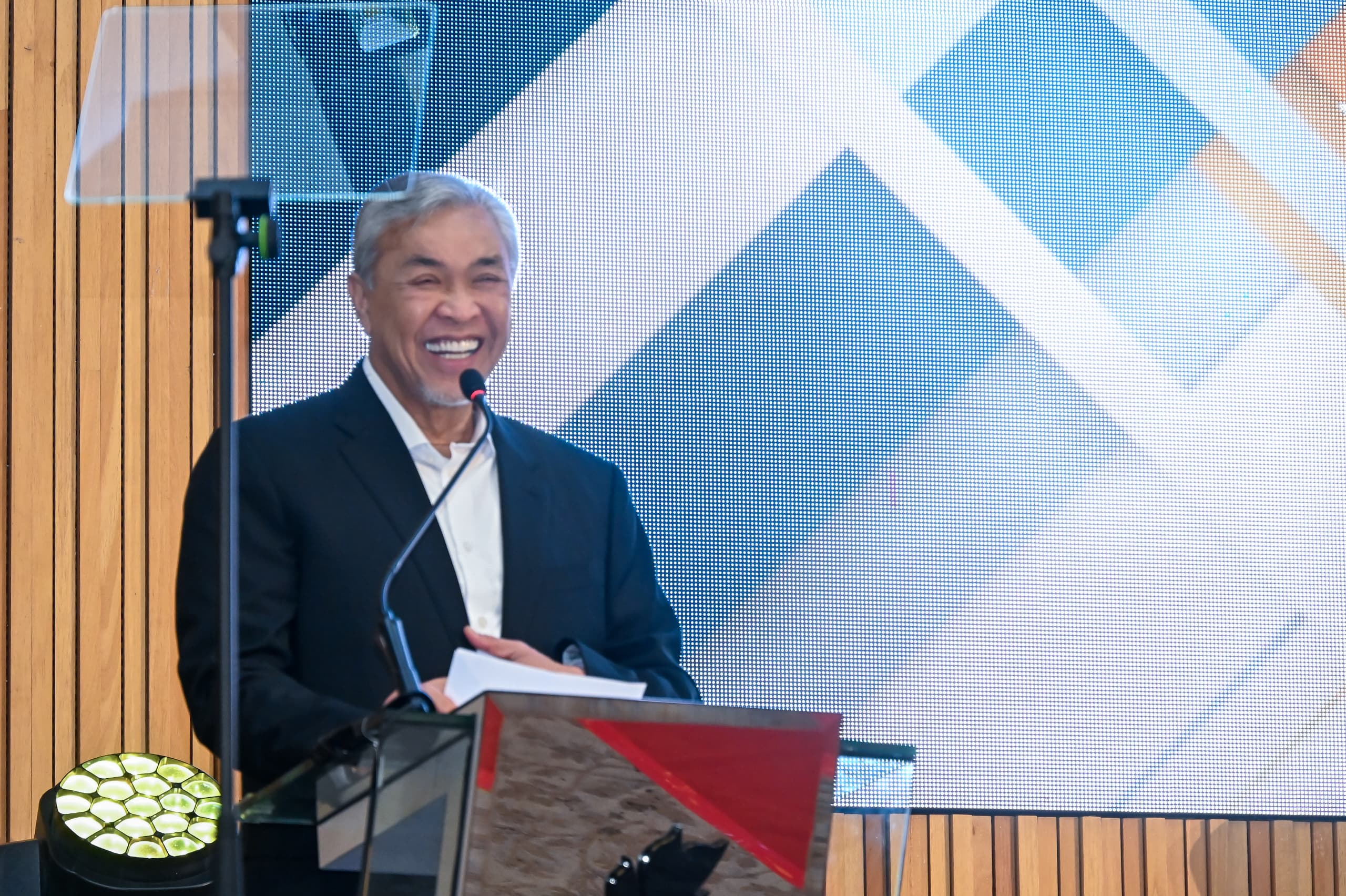 Persefahaman BN-PN: Ahmad Zahid Tegaskan Tiada Sebarang Pergaduhan
